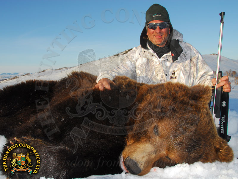 Jim Shockey Hunting Kamchatka Brown Bear Hunting in Russia. Kamchatka Brown Bear Hunting in Russia and our client Jim Shockey